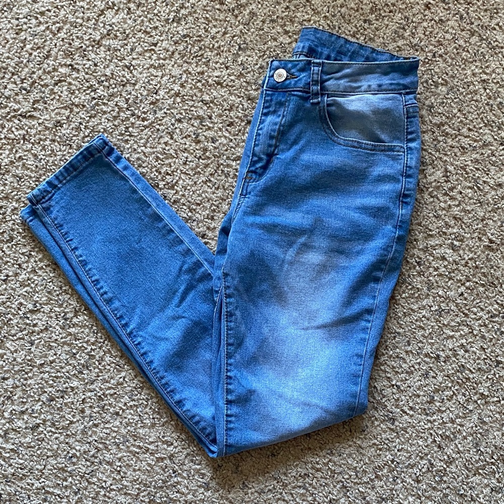 Classic Blue Women's Skinny Jeans (small)